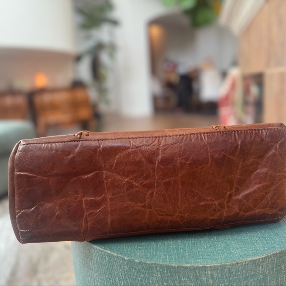 Handcrafted Brown Leather Tote | Artisan Whipstitch Shoulder Bag. - Picture 5 of 11